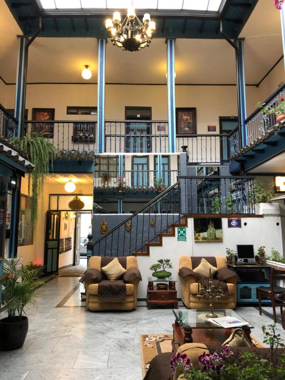 Hotel Montecarlo Riobamba Exterior foto
